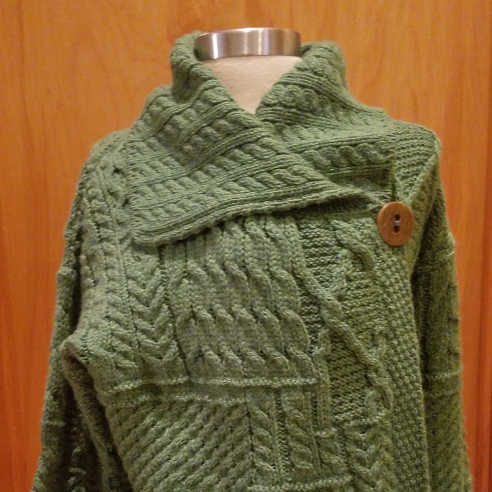 Carriagdonn Green Cardigan Sweater
